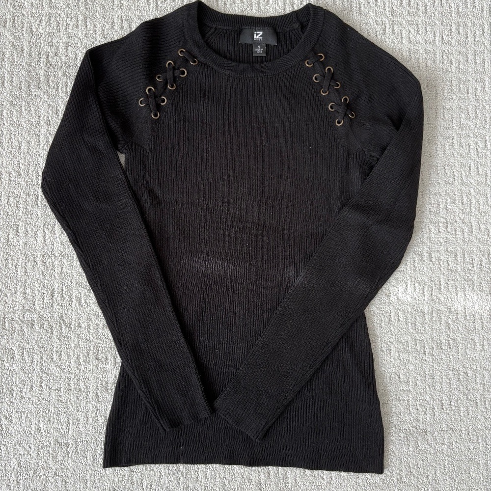 iZ Beyer Fitted Black Sweater with Shoulder Detail Size Small